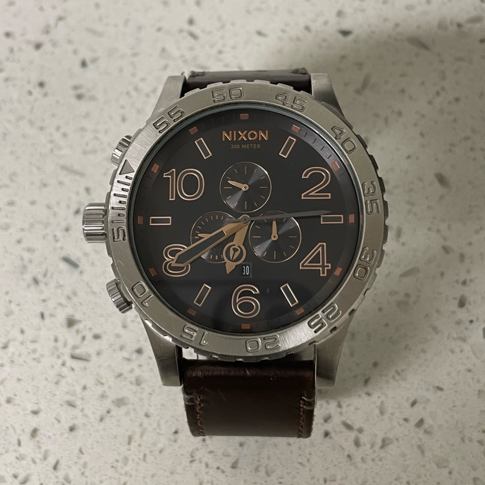 51-30 CHRONO LEATHER NIXON ROSE GOLD